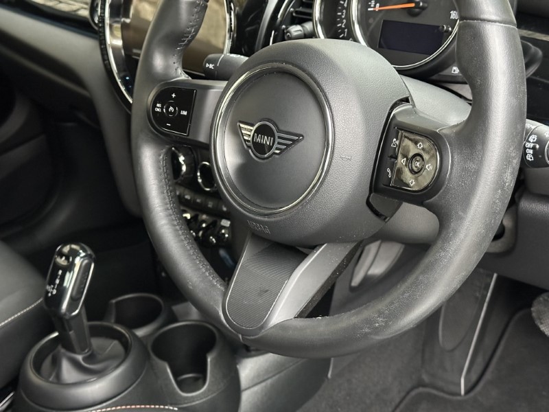 2022 (72) MINI HATCHBACK 1.5 Cooper Classic 3dr Auto 4751193