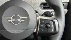 2025 (25) MINI COOPER 1.5 C Exclusive 3dr Auto 4725407