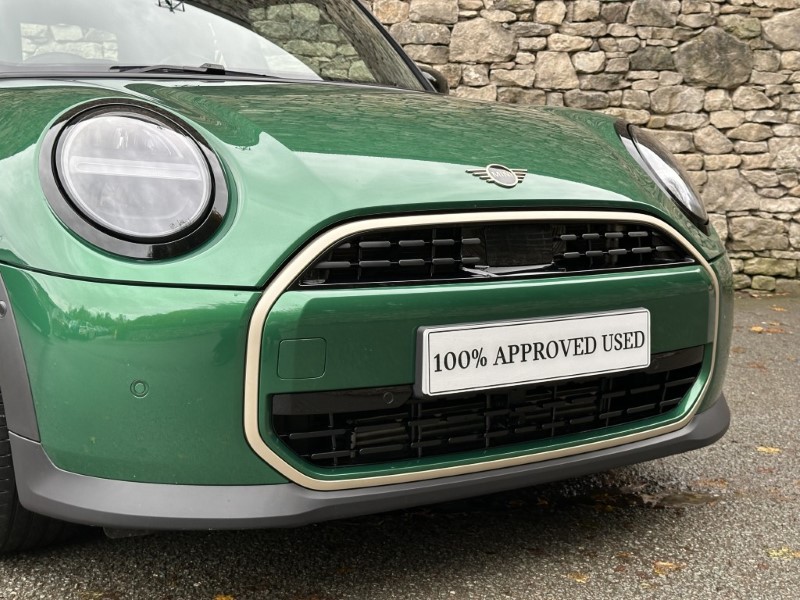 2025 (25) MINI COOPER 1.5 C Exclusive 3dr Auto 4725444