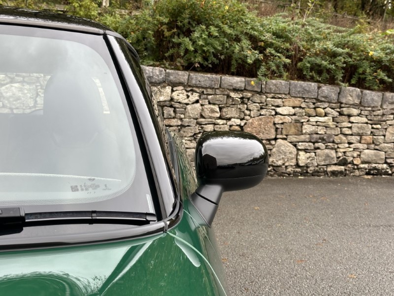 2025 (25) MINI COOPER 1.5 C Exclusive 3dr Auto 4725432