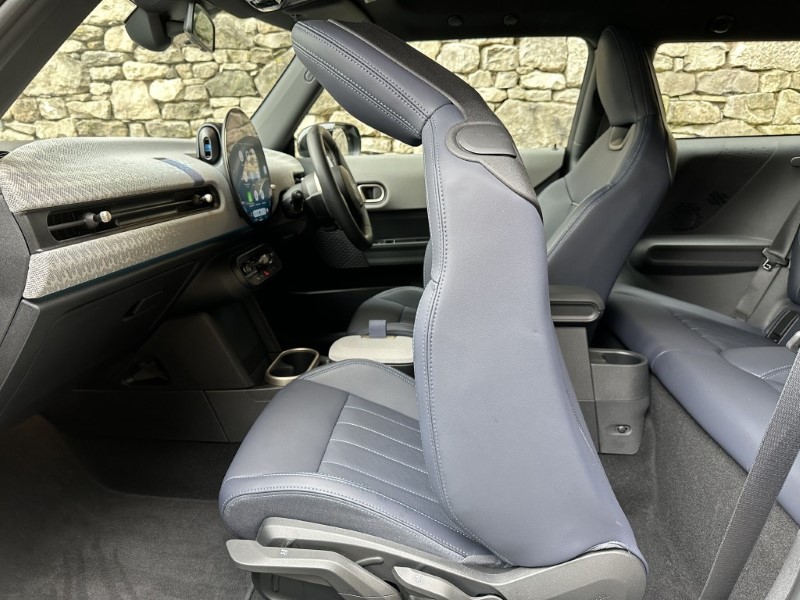 2025 (25) MINI COOPER 1.5 C Exclusive 3dr Auto 4725424