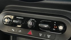 2025 (25) MINI COOPER 1.5 C Exclusive 3dr Auto 4725403