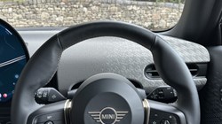 2025 (25) MINI COOPER 1.5 C Exclusive 3dr Auto 4725440