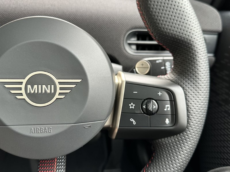 2025 (75) MINI COOPER 2.0 S Sport 3dr Auto 4778067