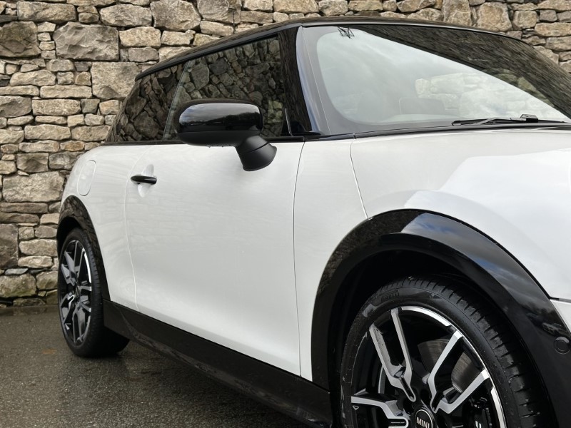 2025 (75) MINI COOPER 2.0 S Sport 3dr Auto 4778112