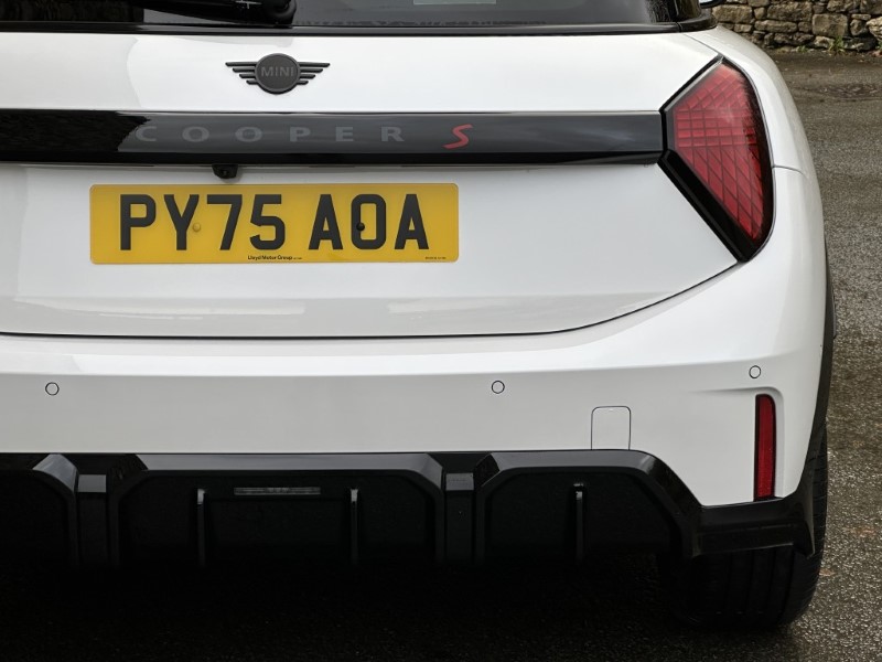 2025 (75) MINI COOPER 2.0 S Sport 3dr Auto 4778046