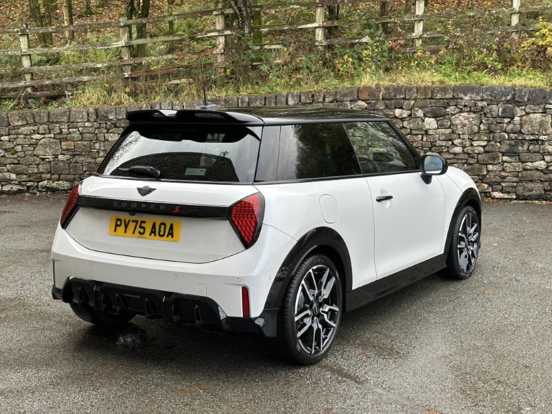 2025 (75) MINI COOPER 2.0 S Sport 3dr Auto 4778113
