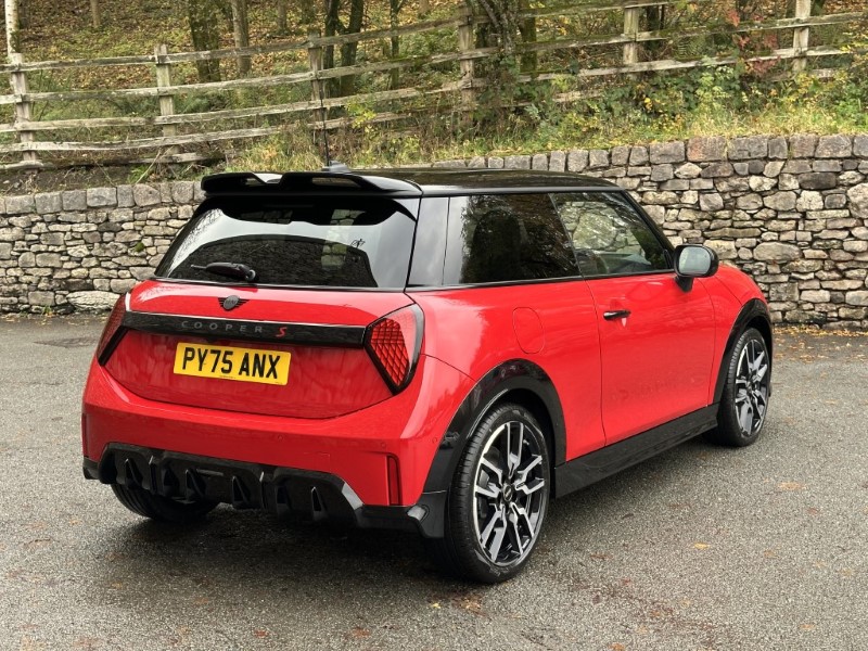 2025 (75) MINI COOPER 2.0 S Sport 3dr Auto 4753506
