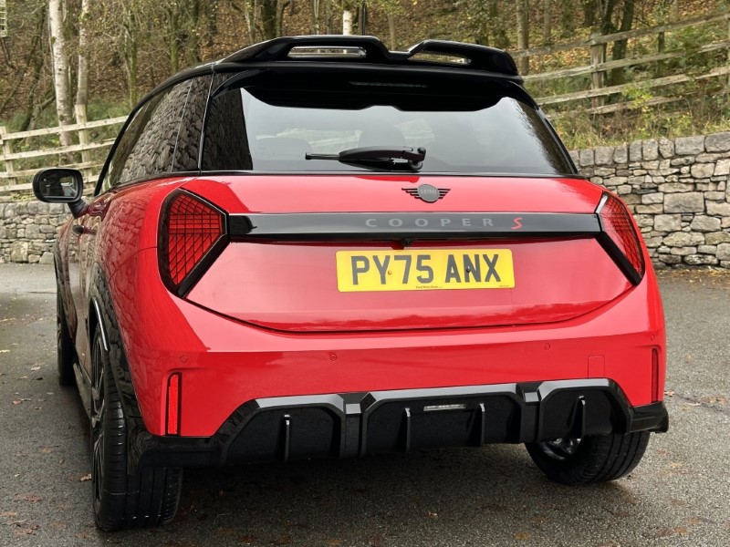 2025 (75) MINI COOPER 2.0 S Sport 3dr Auto 4753439