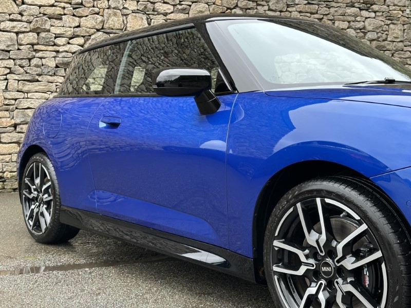 2025 (75) MINI COOPER E Sport  4740517