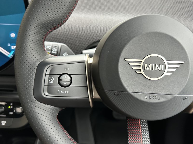 2025 (75) MINI COOPER E Sport  4740475