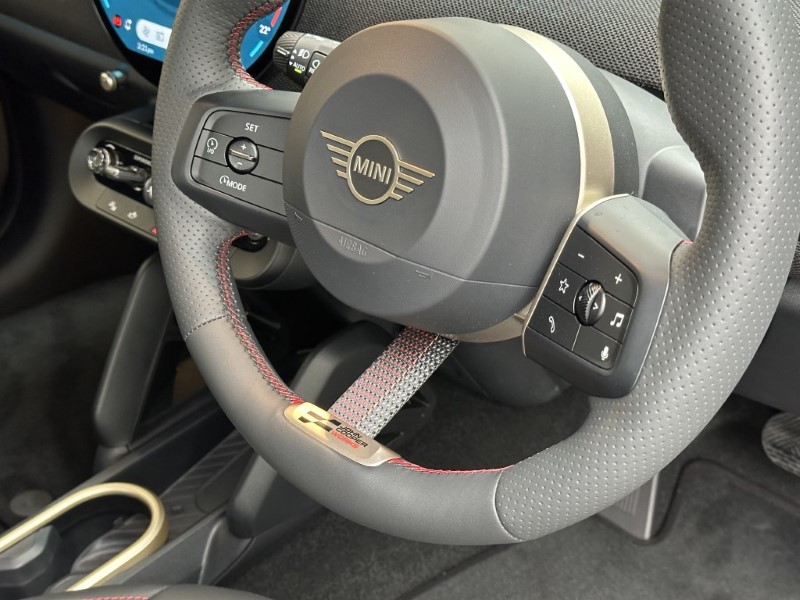 2025 (75) MINI COOPER E Sport  4740460