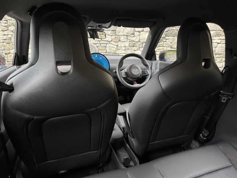 2025 (75) MINI COOPER E Sport  4740496