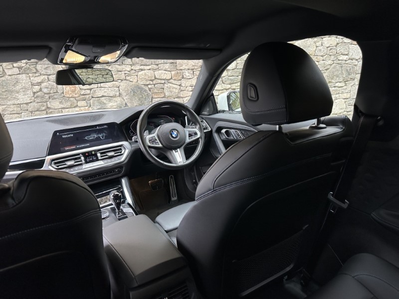 2022 (22) BMW 2 SERIES 220i M Sport 2dr Coupe 4779011