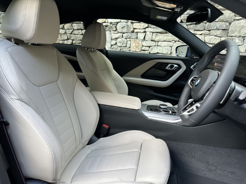 2025 (75) BMW 2 SERIES 220i M Sport 2dr Step Auto 4739329