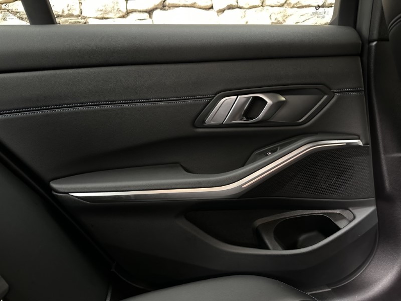 2023 (73) BMW 3 SERIES 320i M Sport 4dr Saloon 4768322