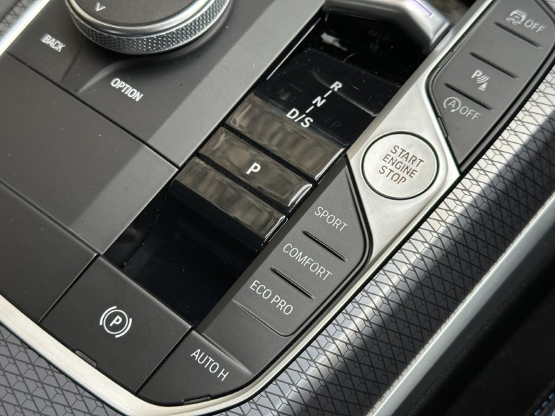 2023 (73) BMW 3 SERIES 320i M Sport 4dr Saloon 4768330