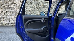 2019 (69) MINI HATCHBACK 1.5 Cooper Classic II 5dr 4783843