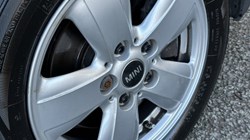 2019 (69) MINI HATCHBACK 1.5 Cooper Classic II 5dr 4783862