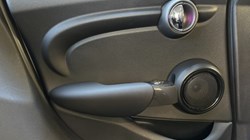 2019 (69) MINI HATCHBACK 1.5 Cooper Classic II 5dr 4783815