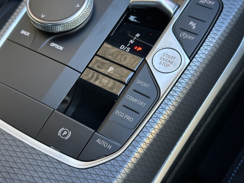 2025 (25) BMW 3 SERIES 320i M Sport 4dr Saloon 4805511