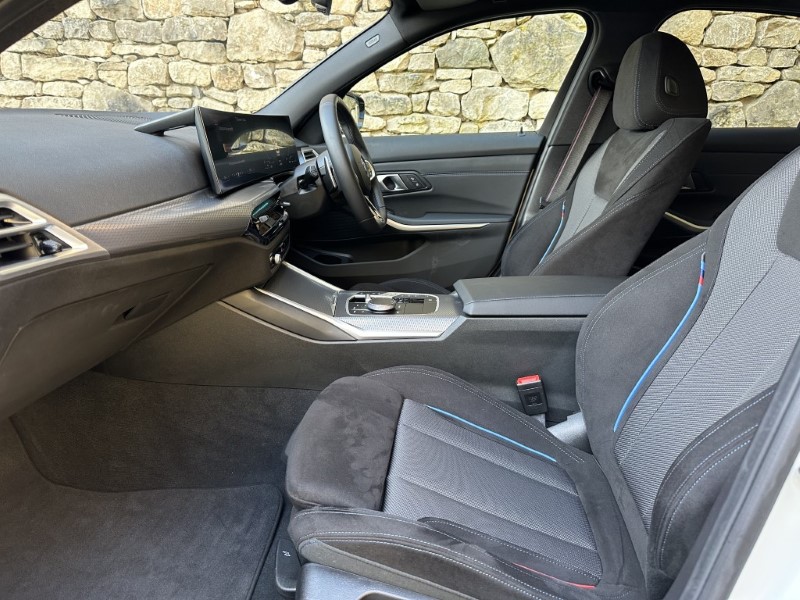 2025 (25) BMW 3 SERIES 320i M Sport 4dr Saloon 4805526