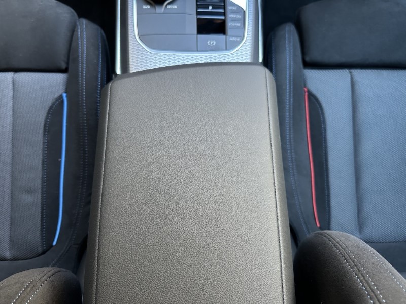 2025 (25) BMW 3 SERIES 320i M Sport 4dr Saloon 4805508