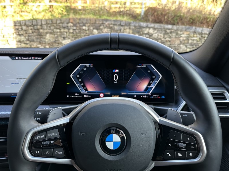 2025 (25) BMW 3 SERIES 320i M Sport 4dr Saloon 4805552