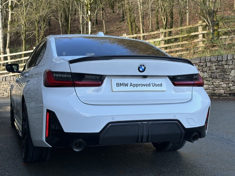 2025 (25) BMW 3 SERIES 320i M Sport 4dr Saloon 4805494