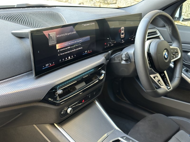 2025 (25) BMW 3 SERIES 320i M Sport 4dr Saloon 4805528