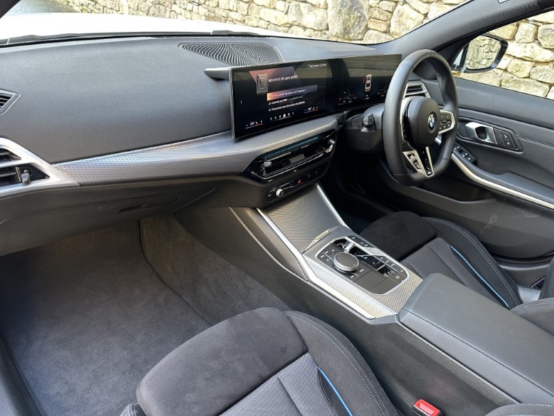 2025 (25) BMW 3 SERIES 320i M Sport 4dr Saloon 4805527