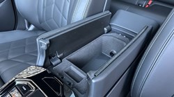 2025 (74) BMW 5 SERIES 550e xDrive M Sport Pro Saloon 4799069