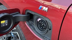 2025 (74) BMW 5 SERIES 550e xDrive M Sport Pro Saloon 4799087