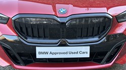 2025 (74) BMW 5 SERIES 550e xDrive M Sport Pro Saloon 4799099