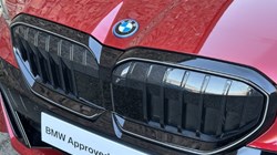 2025 (74) BMW 5 SERIES 550e xDrive M Sport Pro Saloon 4799075