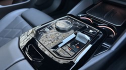 2025 (74) BMW 5 SERIES 550e xDrive M Sport Pro Saloon 4799053