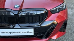 2025 (74) BMW 5 SERIES 550e xDrive M Sport Pro Saloon 4799074