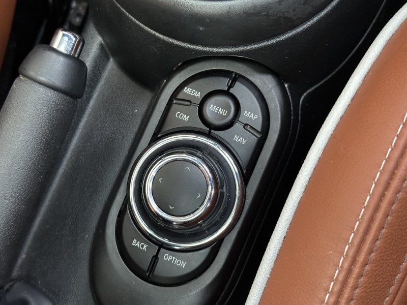 2023 (73) MINI HATCHBACK 1.5 Cooper Exclusive 5dr Auto 4804657