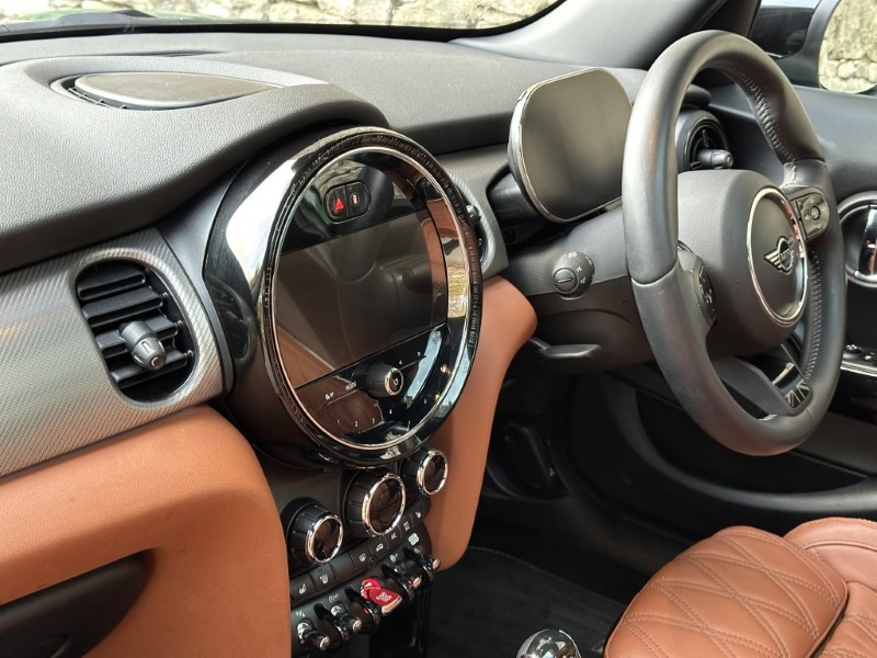 2023 (73) MINI HATCHBACK 1.5 Cooper Exclusive 5dr Auto 4804671