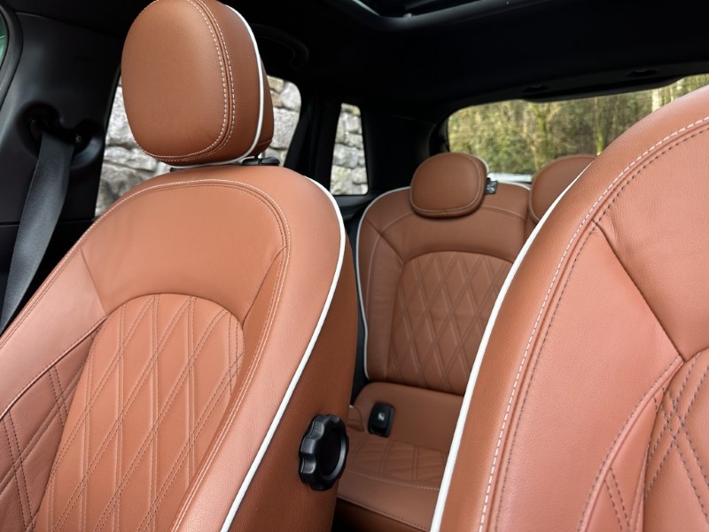 2023 (73) MINI HATCHBACK 1.5 Cooper Exclusive 5dr Auto 4804674