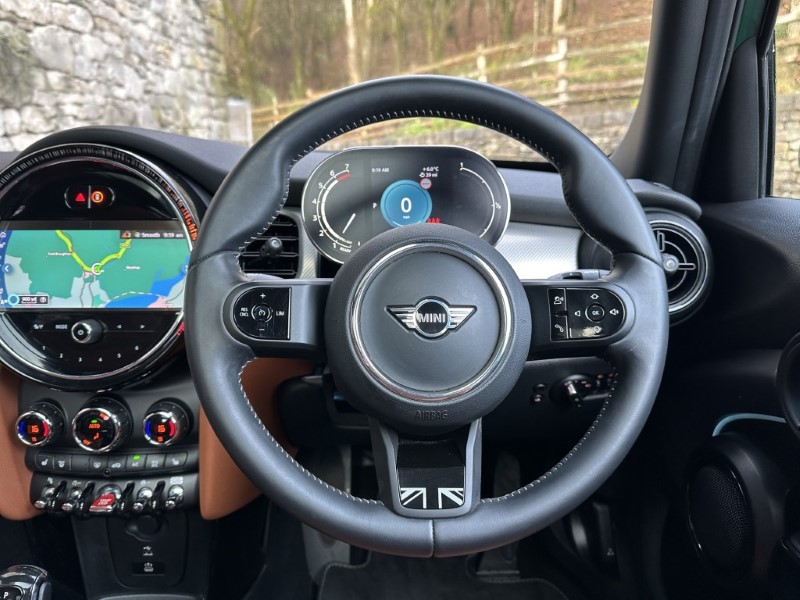 2023 (73) MINI HATCHBACK 1.5 Cooper Exclusive 5dr Auto 4804652