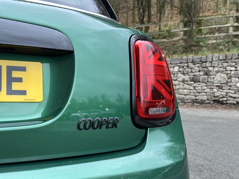 2023 (73) MINI HATCHBACK 1.5 Cooper Exclusive 5dr Auto 4804643