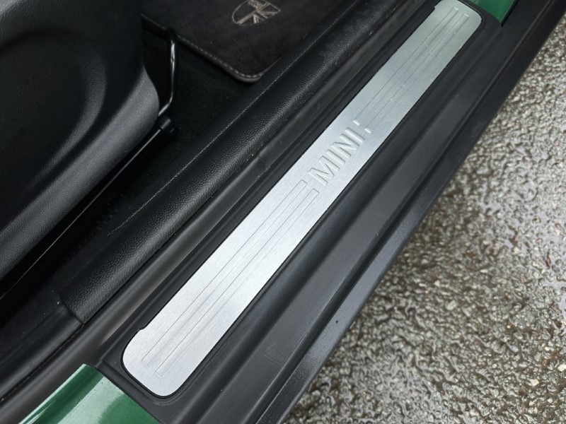 2023 (73) MINI HATCHBACK 1.5 Cooper Exclusive 5dr Auto 4804650