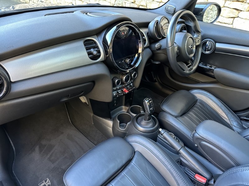 2022 (72) MINI HATCHBACK 1.5 Cooper Exclusive 5dr Auto 4791956