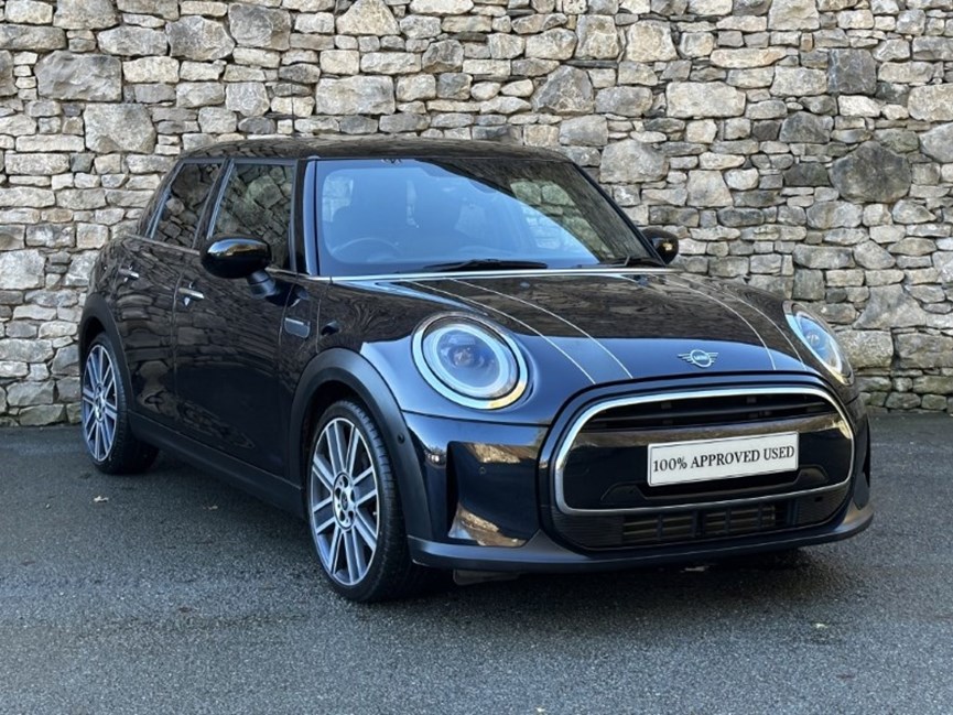 2022 (72) MINI HATCHBACK 1.5 Cooper Exclusive 5dr Auto