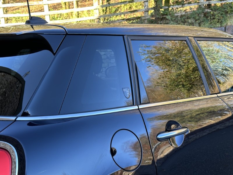 2022 (72) MINI HATCHBACK 1.5 Cooper Exclusive 5dr Auto 4791993