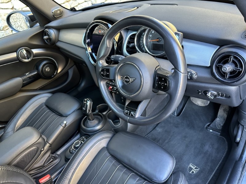 2022 (72) MINI HATCHBACK 1.5 Cooper Exclusive 5dr Auto 4791932