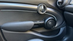 2022 (72) MINI HATCHBACK 1.5 Cooper Exclusive 5dr Auto 4791945