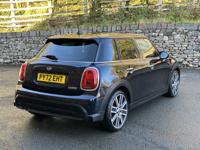 2022 (72) MINI HATCHBACK 1.5 Cooper Exclusive 5dr Auto 4791992