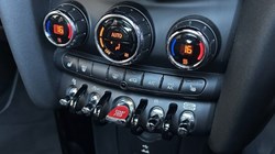 2022 (72) MINI HATCHBACK 1.5 Cooper Exclusive 5dr Auto 4791947